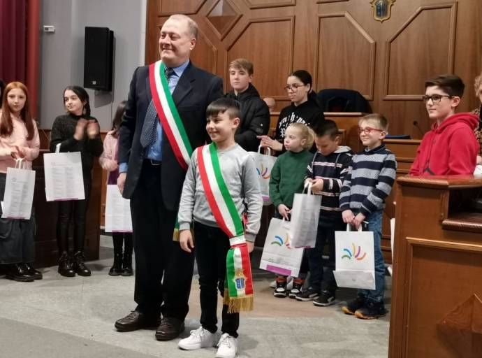 Gioele Spicuglia è il primo presidente del Consiglio comunale dei Ragazzi e delle Ragazze di Brandizzo