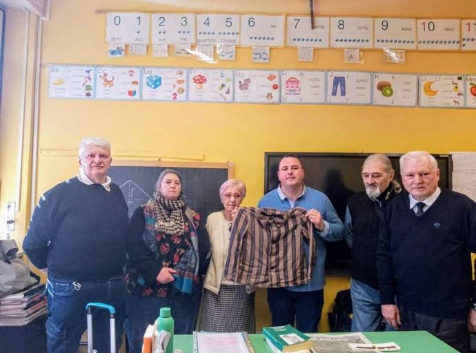 Una conferenza con gli alunni della scuola primaria per il Giorno della Memoria. Organizzata dalla Pro Loco