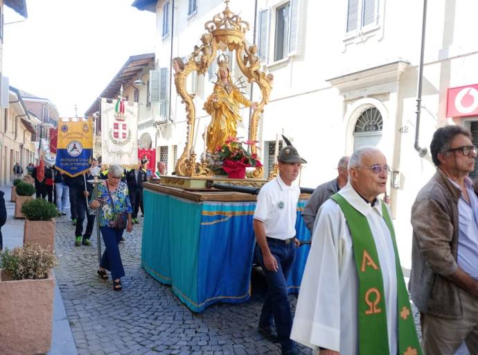 Dal centro storico al Prato Fiera: Caselle celebra il patrono tra fede, cene, concerti e divertimento no stop