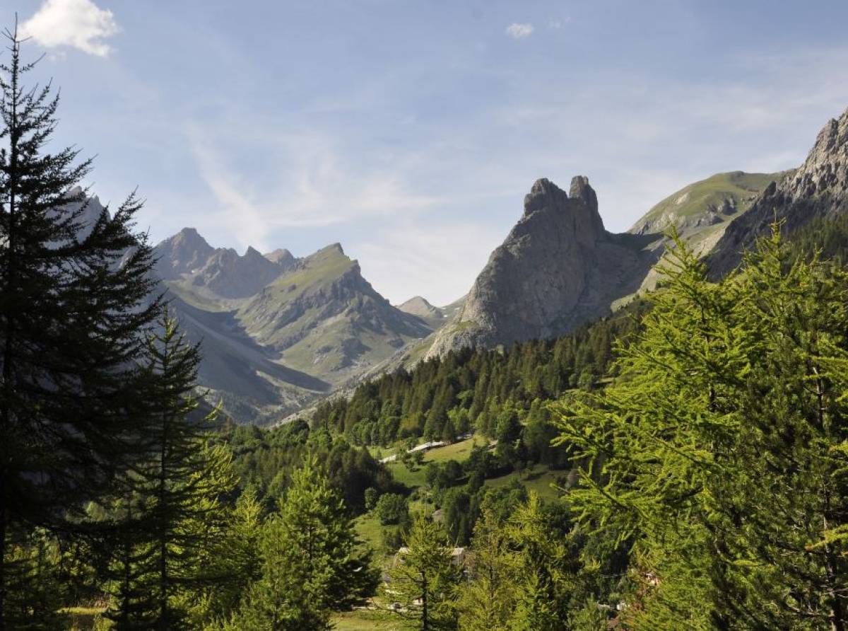 Turismo sostenibile e green community: a Torino prima tappa per la presentazione della guida Alpi on the road di Lonely Planet